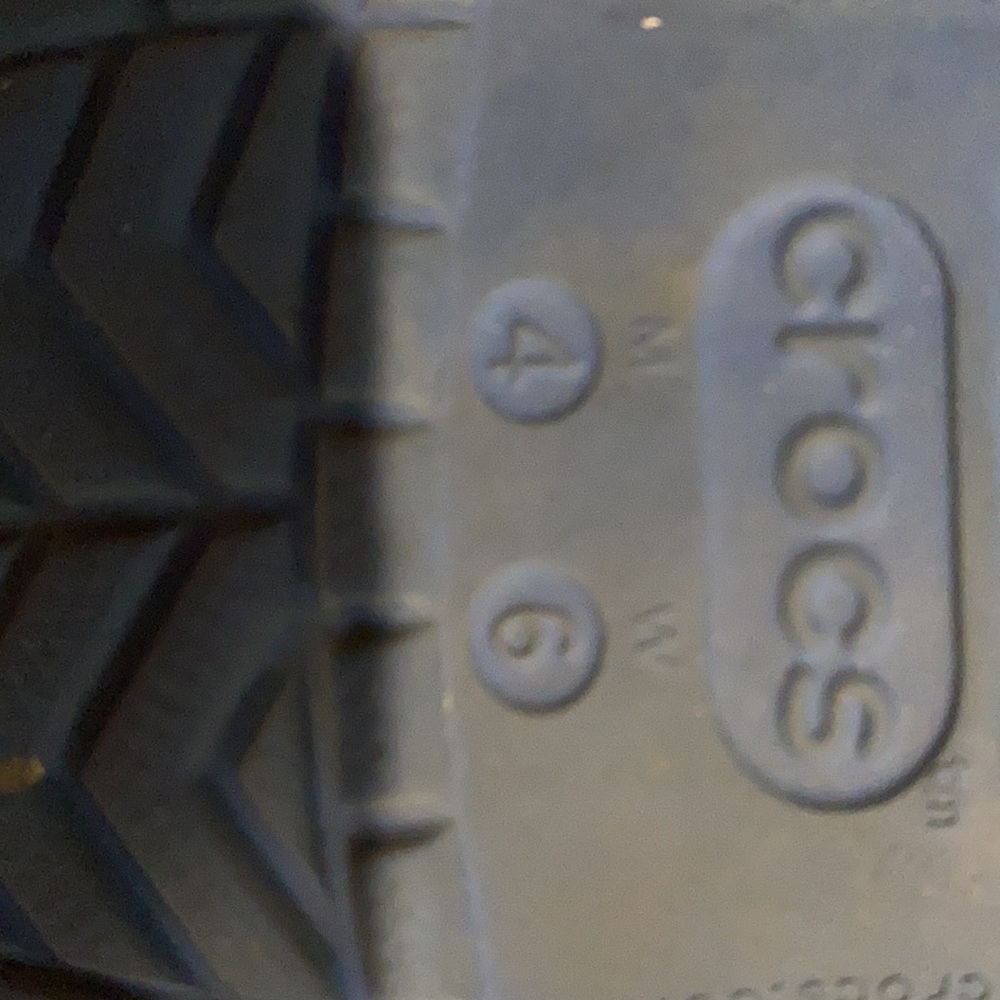 Crocs - Picture 3 of 4